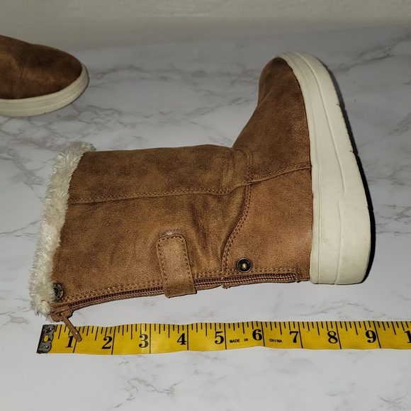 cat&jack size 1 leather boots - Picture 6 of 10